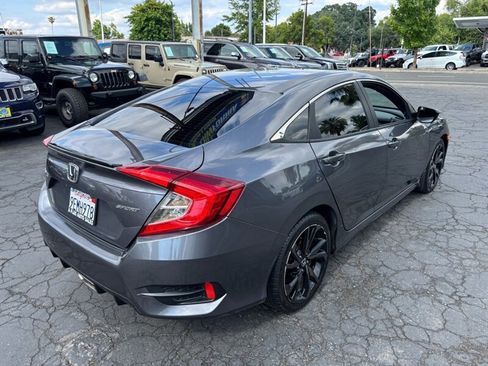 Used 2019 Honda Civic Sport image 4