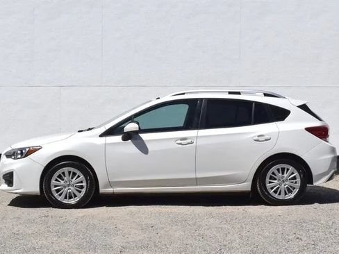 Used 2017 Subaru Impreza 2.0i Premium AWD/4WD image 9