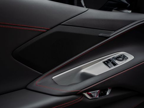 Used 2024 Chevrolet Corvette Z06 RWD image 57