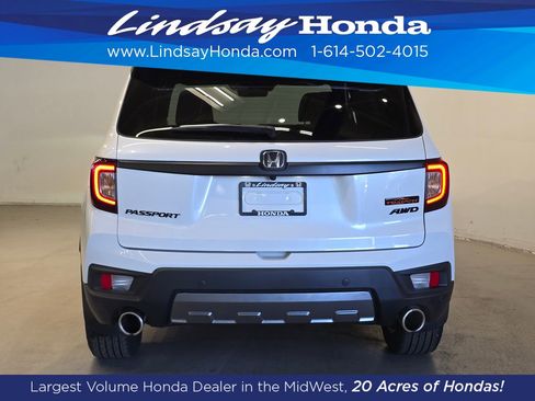 Used 2023 Honda Passport TrailSport image 6