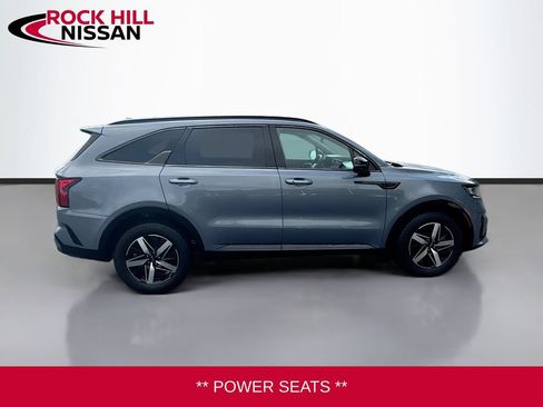 Used 2022 Kia Sorento S FWD image 8