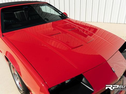 Used 1991 Chevrolet Camaro Z28 RWD image 22
