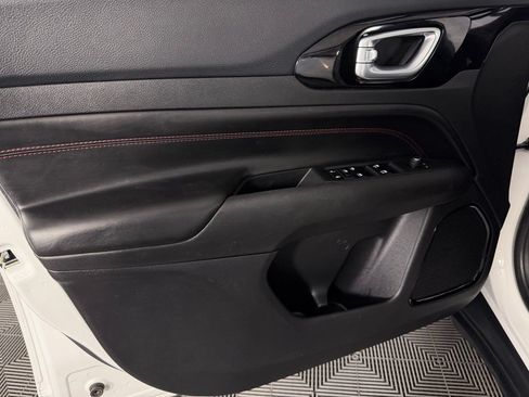 Certified 2025 Jeep Compass Trailhawk AWD/4WD image 23