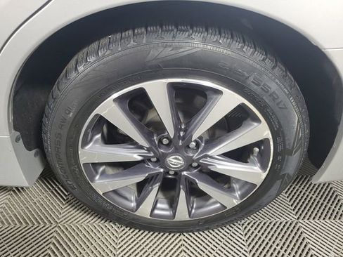 Used 2017 Nissan Altima 2.5 SV image 10