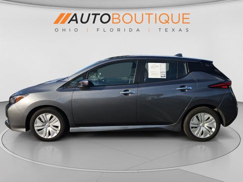 Used 2025 Nissan Leaf S FWD image 2