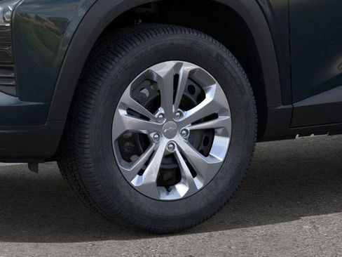 New 2026 Chevrolet Trax LS image 9