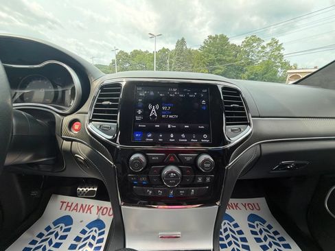 Used 2021 Jeep Grand Cherokee SRT AWD/4WD image 18