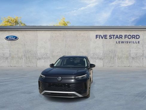 Used 2025 Volkswagen Tiguan S FWD image 3