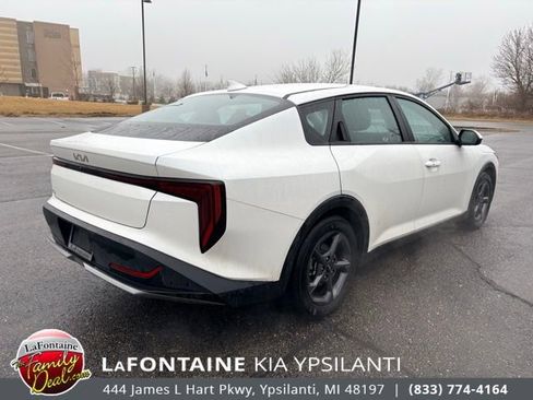 Certified 2025 Kia K4 LXS image 5