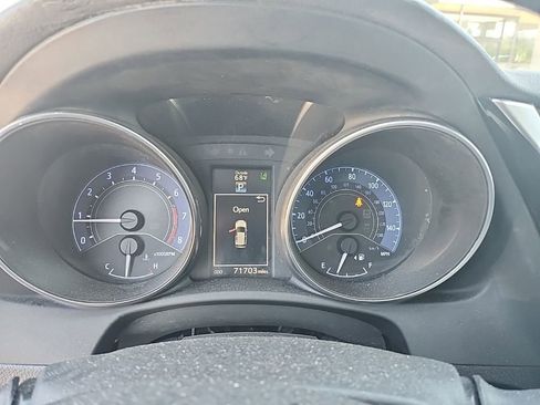 Used 2017 Toyota Corolla iM image 6