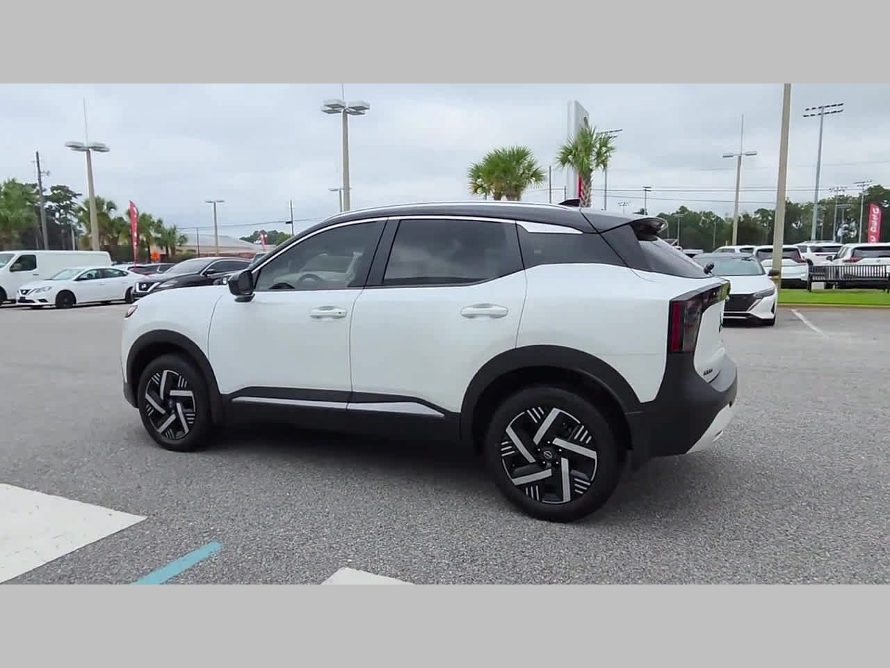 Used 2026 Nissan Kicks SV FWD image 30