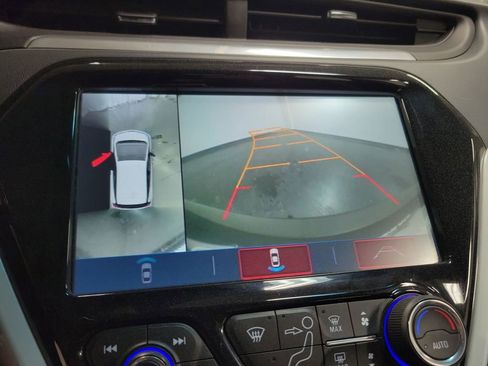 Used 2017 Chevrolet Bolt Premier w/ Driver Confidence II Package image 17