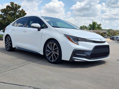 Used 2021 Toyota Corolla SE w/ SE Premium Package FWD image 14