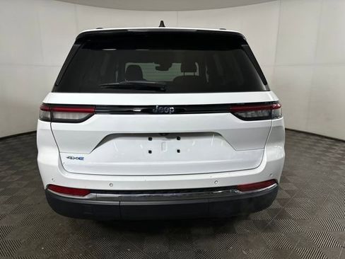 Used 2023 Jeep Grand Cherokee 4WD 4xe image 4
