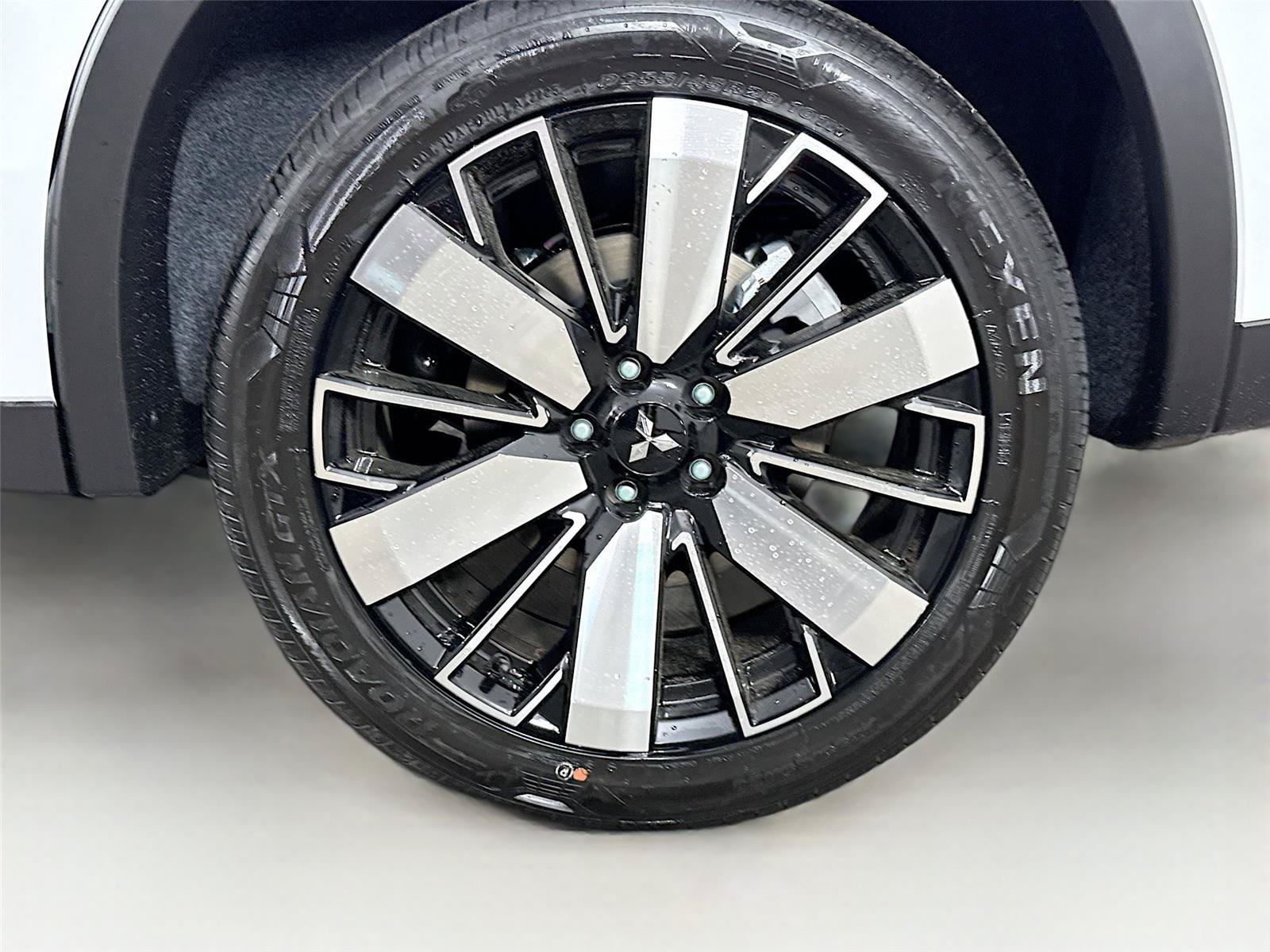 New 2026 Mitsubishi Outlander SE FWD image 25