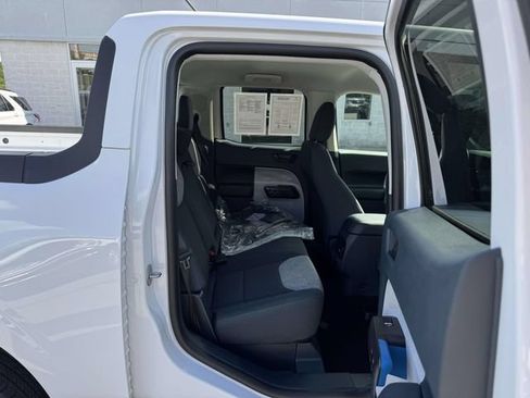 Used 2025 Ford Maverick XLT w/ XLT Luxury Package FWD image 12