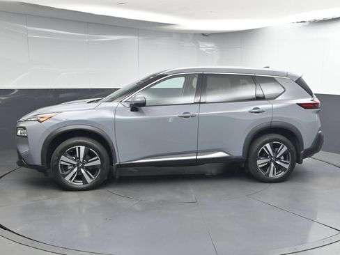 Certified 2023 Nissan Rogue SL FWD image 4