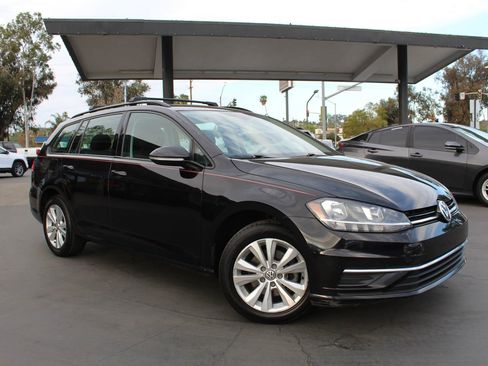 Used 2019 Volkswagen Golf S AWD/4WD image 7