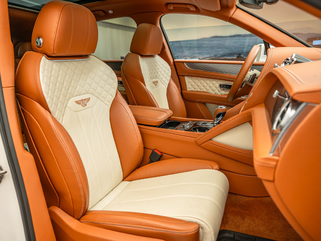 Used 2022 Bentley Bentayga AWD/4WD image 69