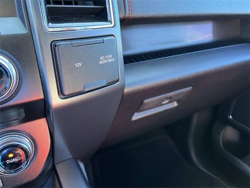 Used 2018 Ford F150 Lariat w/ Equipment Group 502A Luxury image 34