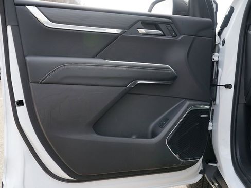 Certified 2025 GMC Acadia Elevation image 14