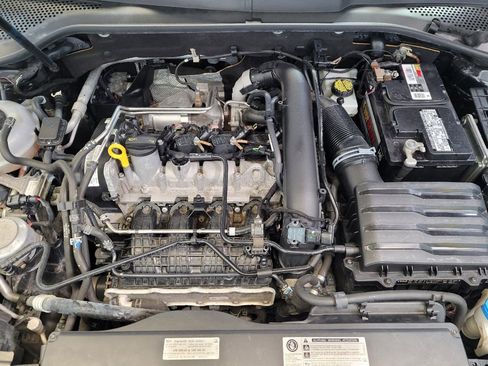 Used 2019 Volkswagen Golf S FWD image 30