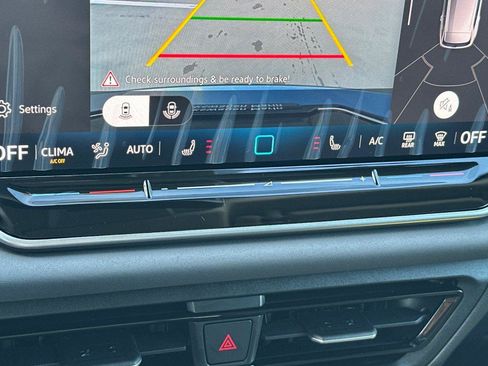 New 2026 Volkswagen Tiguan SE image 19