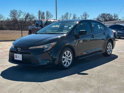 Certified 2024 Toyota Corolla LE image 7