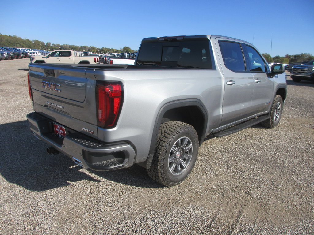 New 2026 GMC Sierra 1500 AT4 AWD/4WD image 4