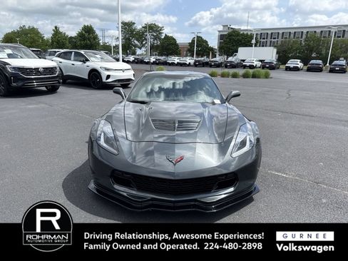 Used 2019 Chevrolet Corvette Z06 RWD image 3