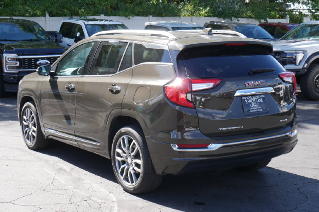 Used 2024 GMC Terrain Denali AWD/4WD image 9