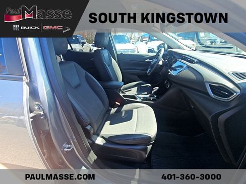 Certified 2023 Buick Encore GX Preferred w/ Cold Weather Comfort Package AWD/4WD image 19