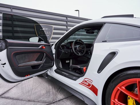 Used 2025 Porsche 911 GT3 RS w/ Weissach Package image 34