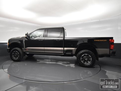 Used 2023 Ford F250 King Ranch w/ Tremor Off-Road Package AWD/4WD image 3