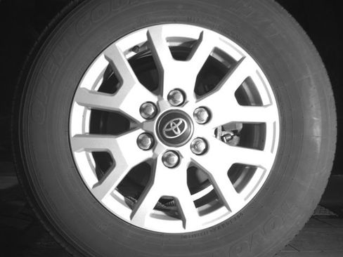 Used 2024 Toyota Tacoma SR5 AWD/4WD image 13