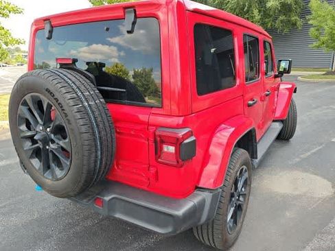 Certified 2024 Jeep Wrangler Unlimited Sahara AWD/4WD image 6