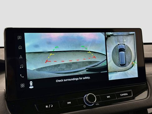 Used 2025 Mitsubishi Outlander AWD image 23