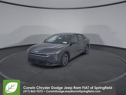 Used 2025 Kia K4 FWD image 6