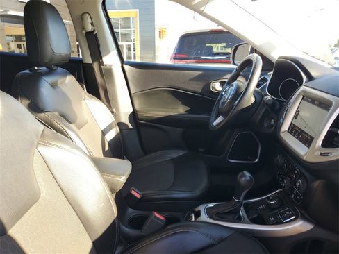 Used 2017 Jeep Compass Latitude w/ Popular Equipment Group image 36