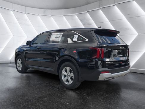 New 2026 Kia Sorento LX FWD image 3