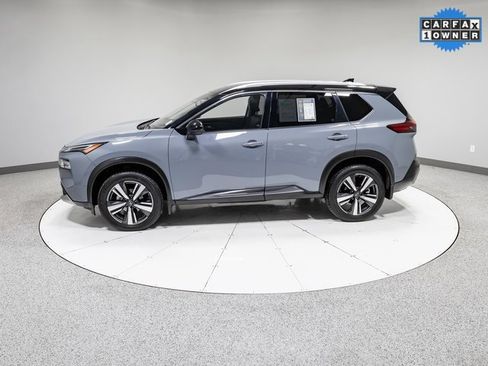 Used 2022 Nissan Rogue Platinum w/ Head-Up Display Package image 31