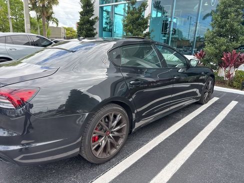 Used 2022 Maserati Quattroporte GT image 12
