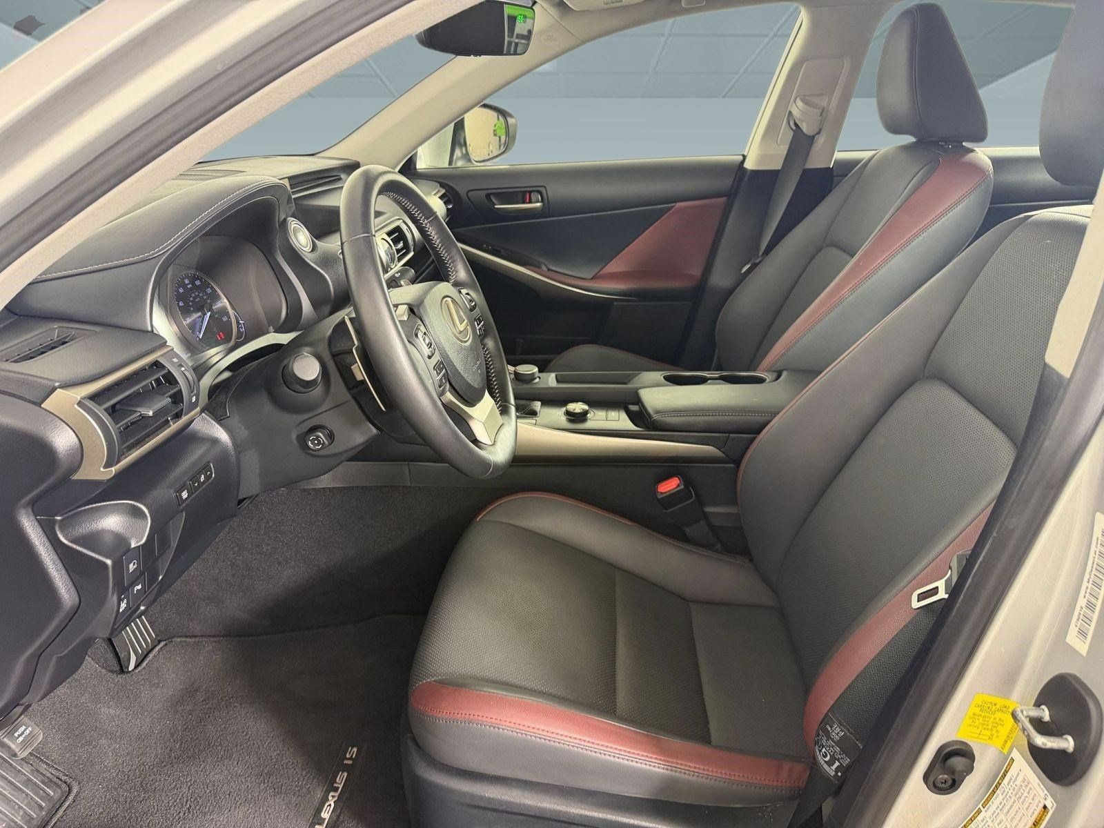 Used 2019 Lexus IS 300 w/ Premium Package RWD image 5