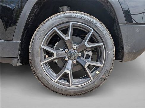 New 2026 Jeep Cherokee Overland w/ Advanced Pro Tech Group AWD/4WD image 10