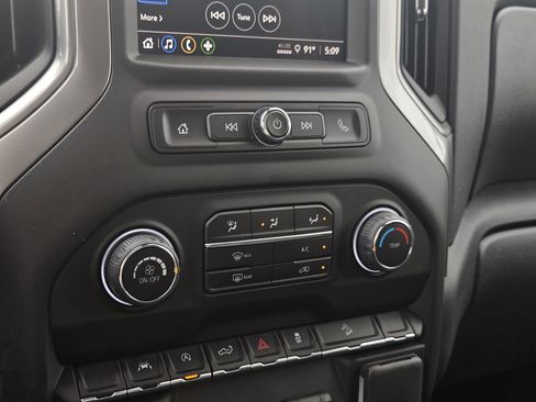 New 2026 Chevrolet Silverado 1500 Custom Trail Boss w/ LPO, Dark Essentials Package AWD/4WD image 19