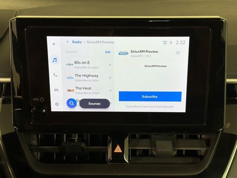 Used 2024 Toyota Corolla SE image 28