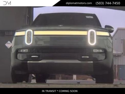 Used 2022 Rivian R1T Adventure image 3