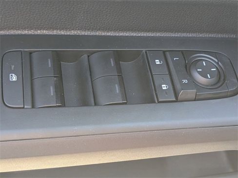 Certified 2025 Toyota Tacoma SR5 image 12