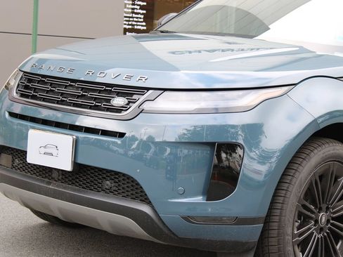 Used 2026 Land Rover Range Rover Evoque S AWD/4WD image 2