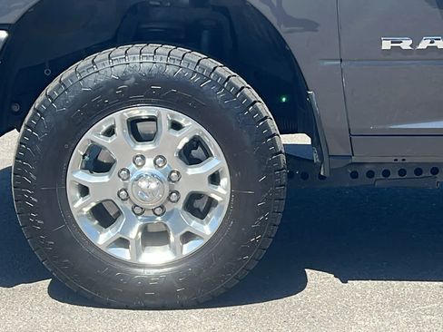 Used 2024 RAM 2500 Laramie AWD/4WD image 9
